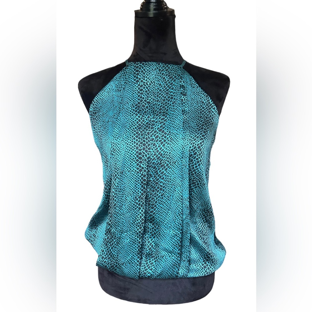 Violet+Claire Pleated Green and Black snake print sleeveless Blouse